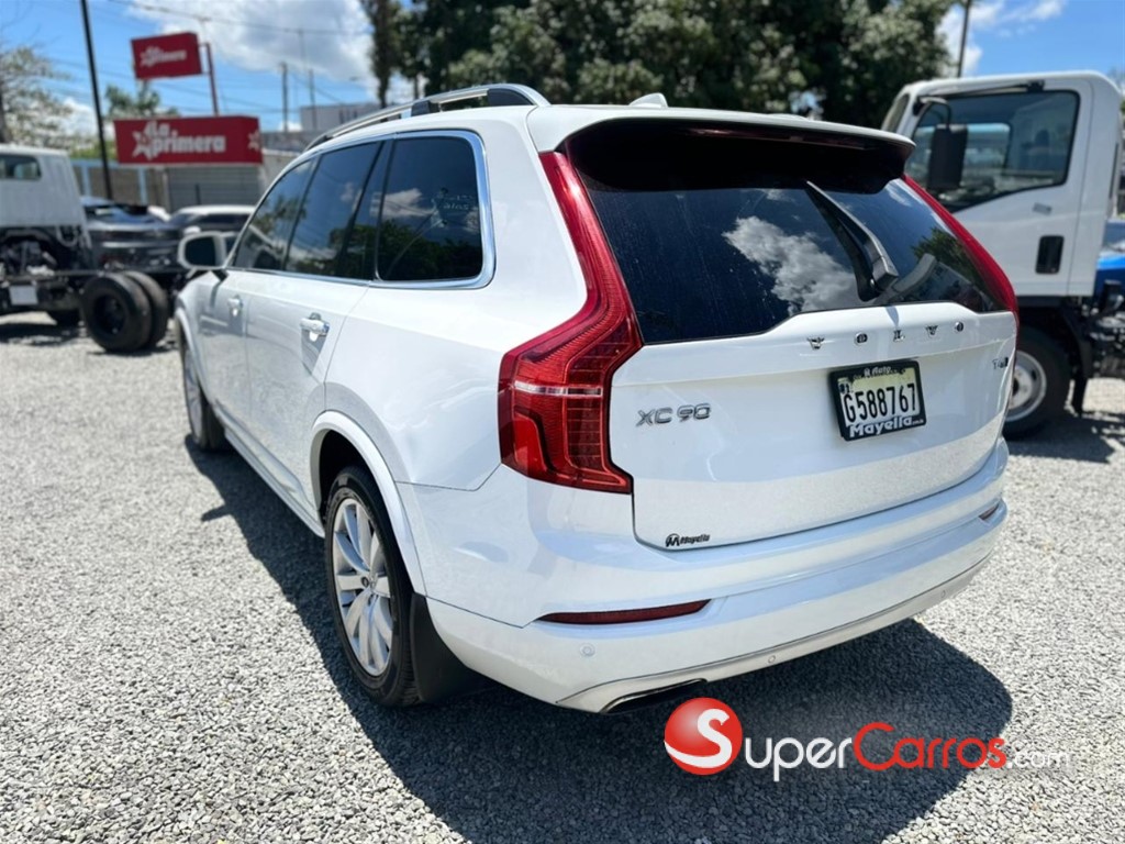 2016 Volvo XC90 Inscription T6 — foto 10 / 12
