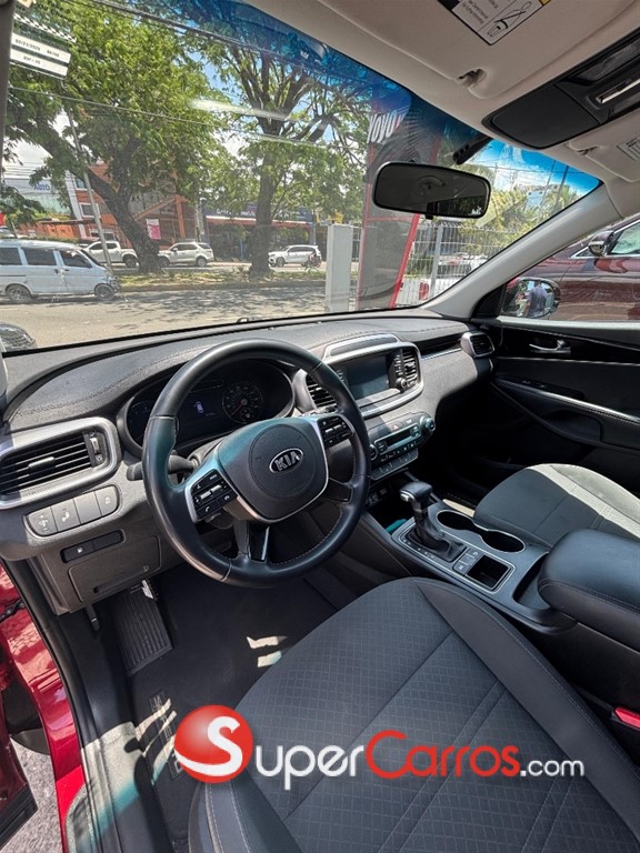 2020 Kia Sorento — foto 2 / 9