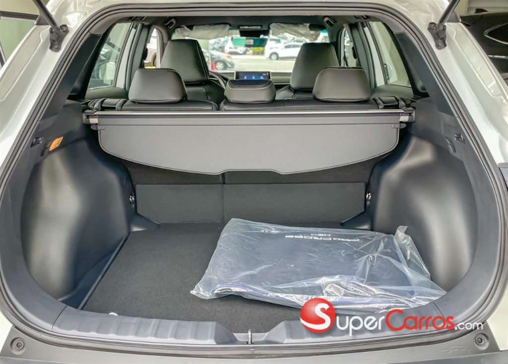 2025 Toyota Corolla Cross Hibrid — foto 8 / 10