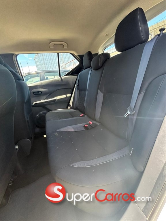 2020 Nissan Kicks — foto 3 / 8