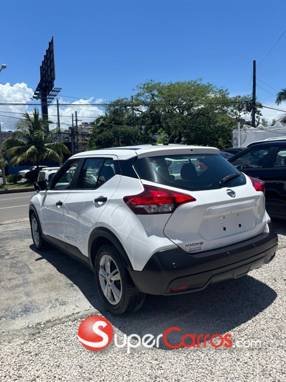 2020 Nissan Kicks — foto 8 / 8