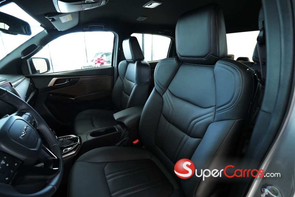 2027 Isuzu DMAX LSE — foto 3 / 11