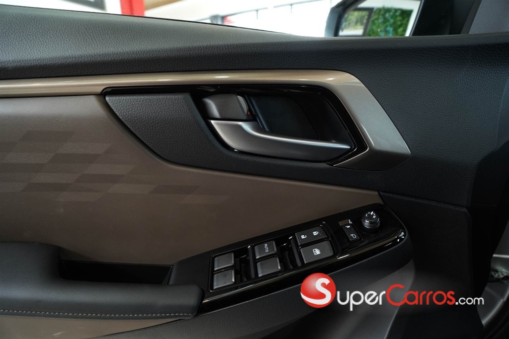 2027 Isuzu DMAX LSE — foto 5 / 11