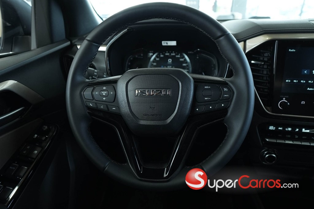 2027 Isuzu DMAX LSE — foto 7 / 11