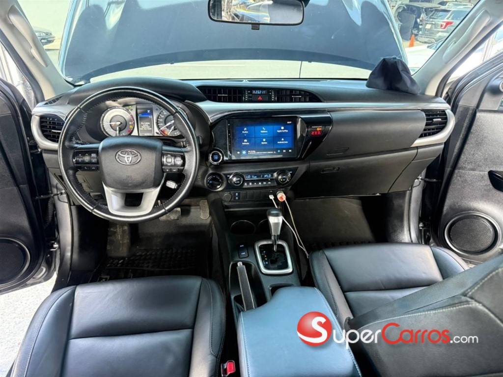 2023 Toyota Hilux SRV — foto 8 / 9