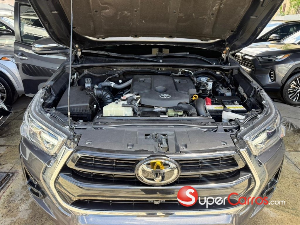 2023 Toyota Hilux SRV — foto 9 / 9