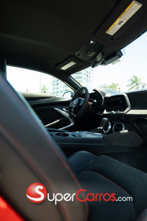 2017 Chevrolet Camaro ZL1 — foto 9 / 12