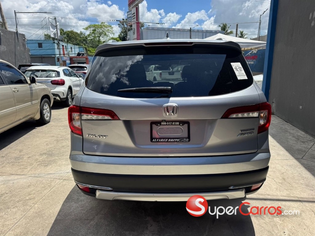 2021 Honda Pilot Touring — foto 3 / 12