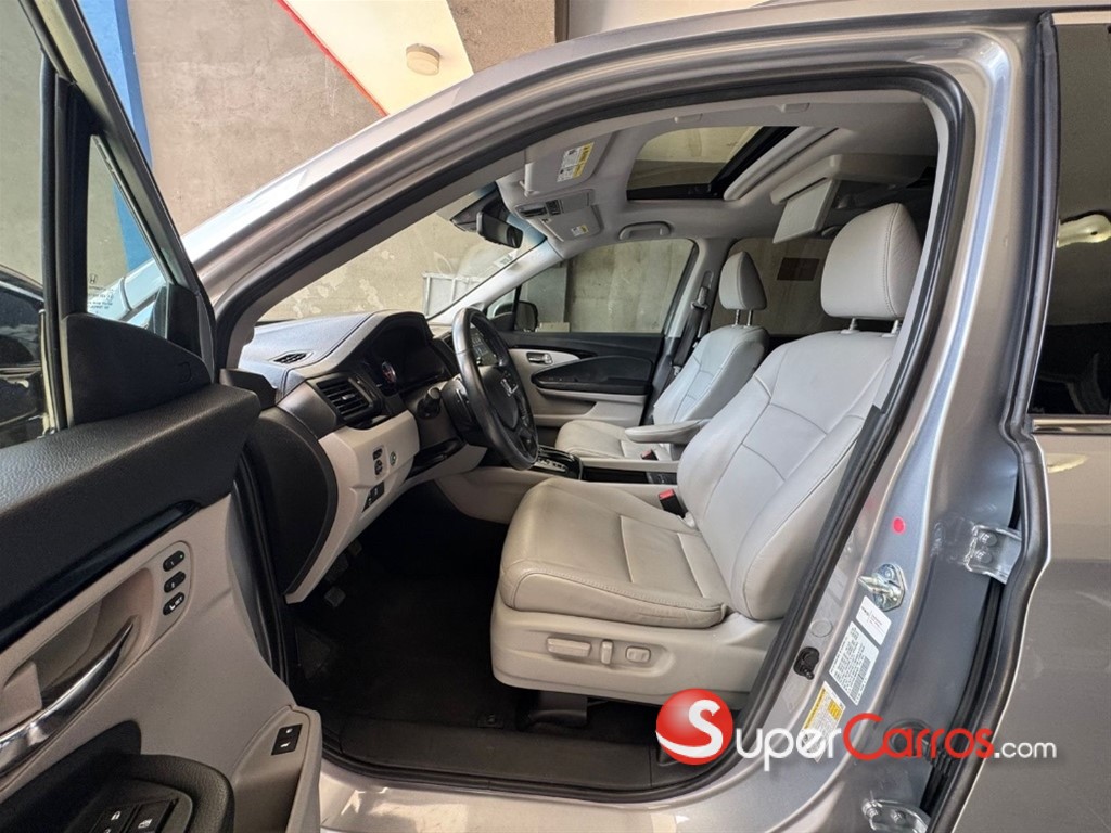 2021 Honda Pilot Touring — foto 7 / 12