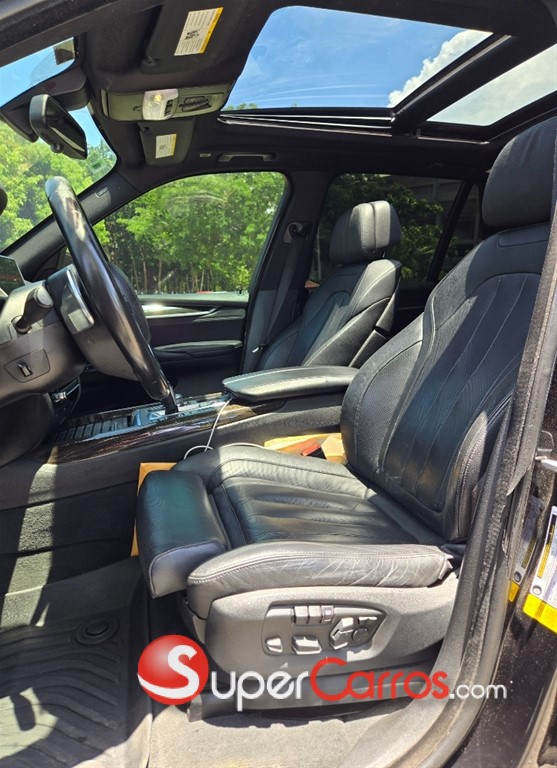 2018 BMW X 5 SDrive 35i — foto 8 / 12