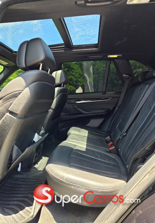 2018 BMW X 5 SDrive 35i — foto 9 / 12