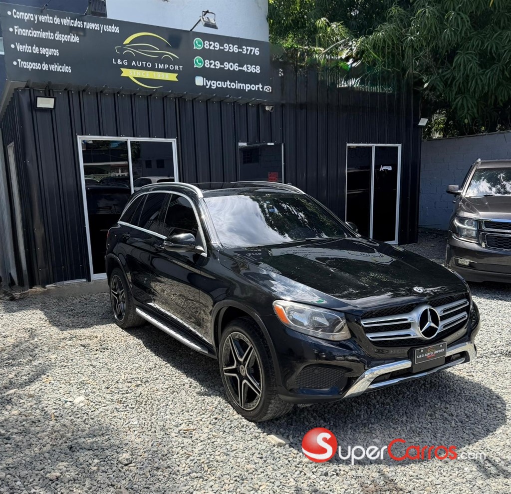 2018 Mercedes-Benz Clase GLC 300 4MATIC — foto 2 / 10