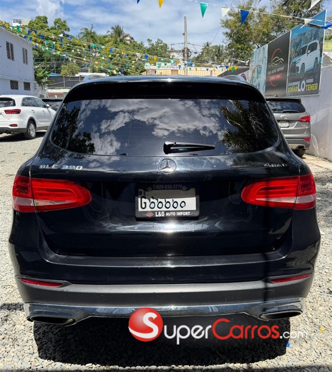 2018 Mercedes-Benz Clase GLC 300 4MATIC — foto 4 / 10