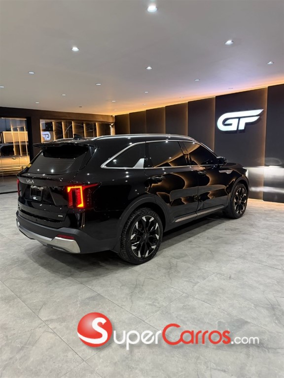 2025 Kia Sorento Limited — foto 9 / 12