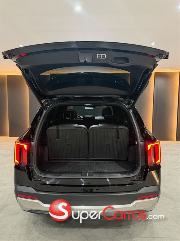 2025 Kia Sorento Limited — foto 10 / 12