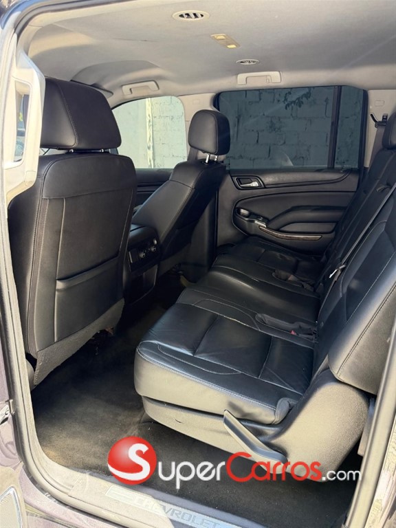 2017 Chevrolet Suburban LT — foto 9 / 9