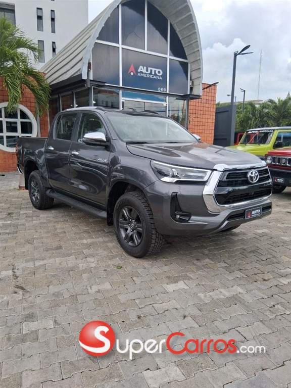 2026 Toyota Hilux SRV