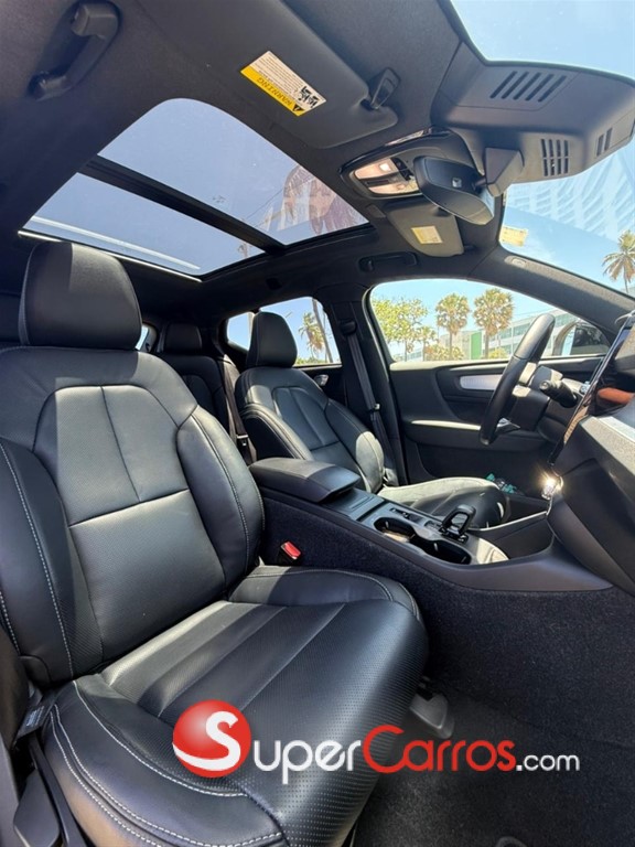 2024 Volvo XC40 B5 — foto 7 / 8