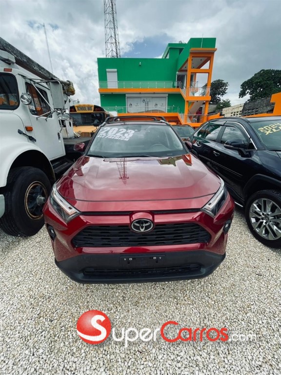 2023 Toyota RAV4 XLE Premium — foto 6 / 8