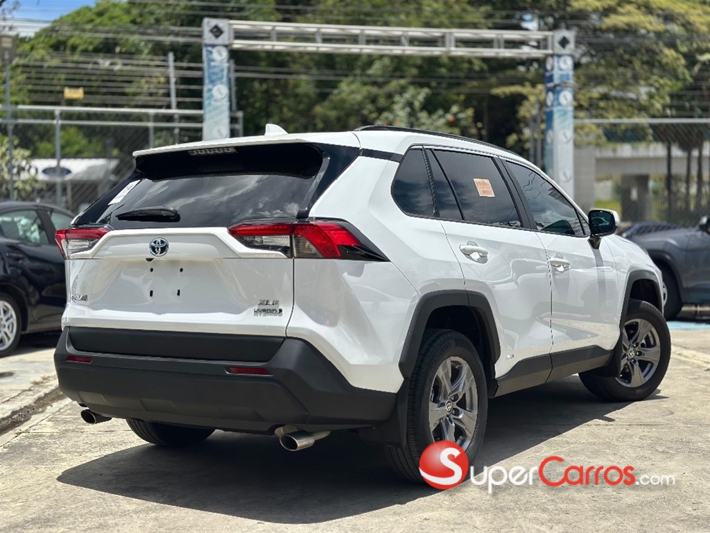 2024 Toyota RAV4 XLE Hybrid — foto 4 / 12