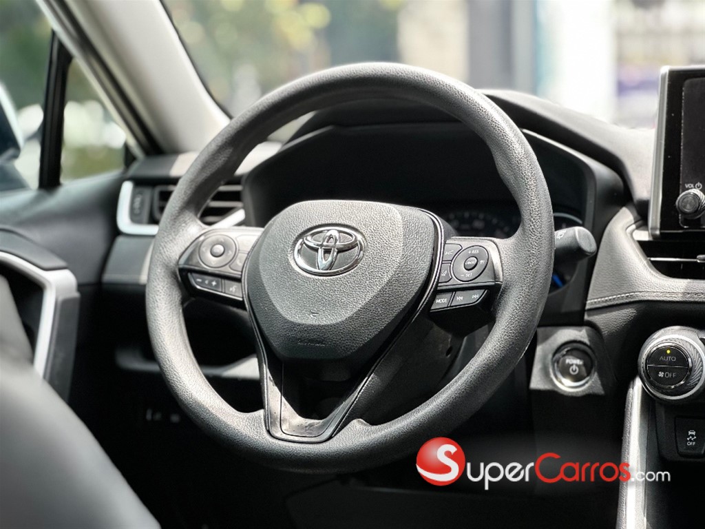 2024 Toyota RAV4 XLE Hybrid — foto 7 / 12