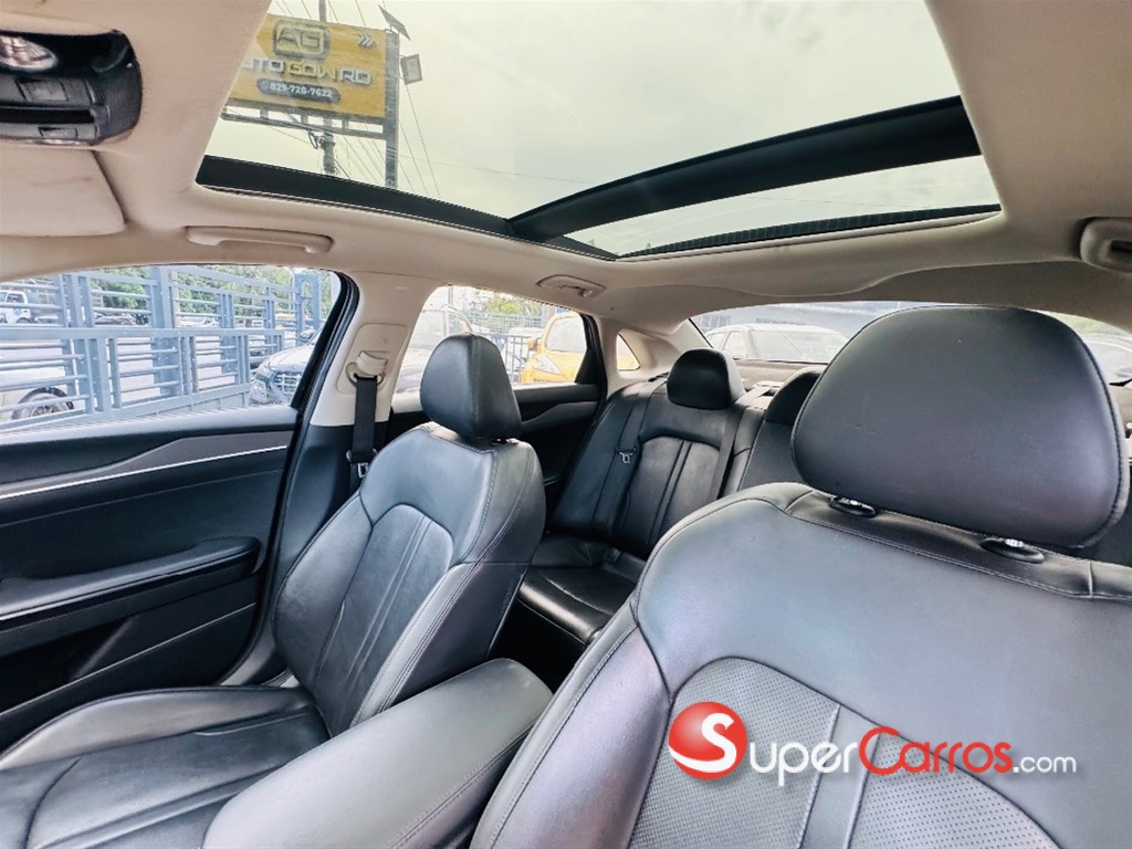 2020 Kia K-5 Luxury — foto 7 / 12