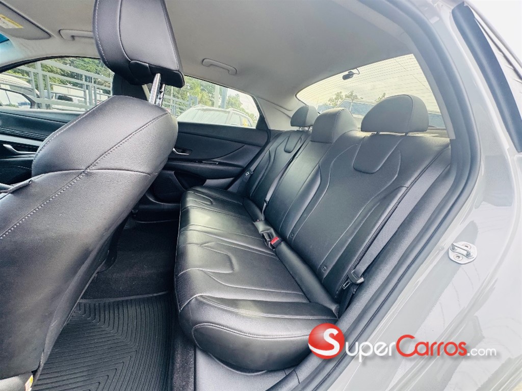 2021 Hyundai Avante — foto 8 / 12