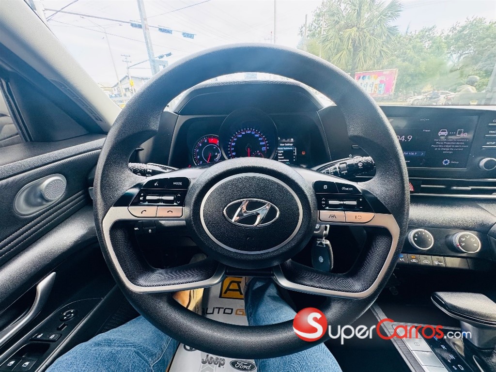 2021 Hyundai Avante — foto 10 / 12