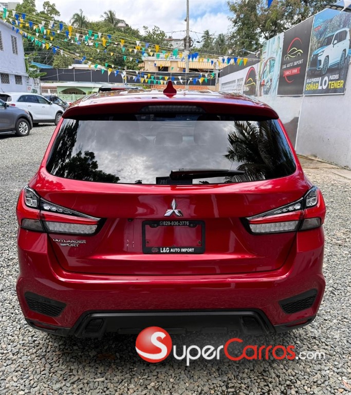 2020 Mitsubishi Motors Outlander Sport SE — foto 4 / 10