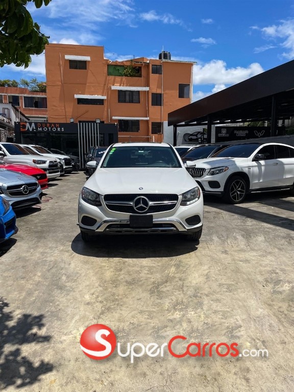 2017 Mercedes-Benz Clase GLC 300 4MATIC Coupe — foto 2 / 12