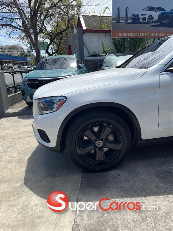 2017 Mercedes-Benz Clase GLC 300 4MATIC Coupe — foto 3 / 12