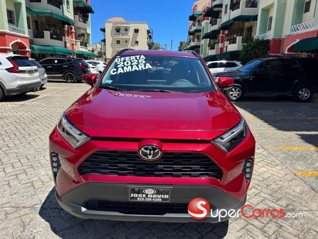 2025 Toyota RAV4 LE — foto 2 / 12