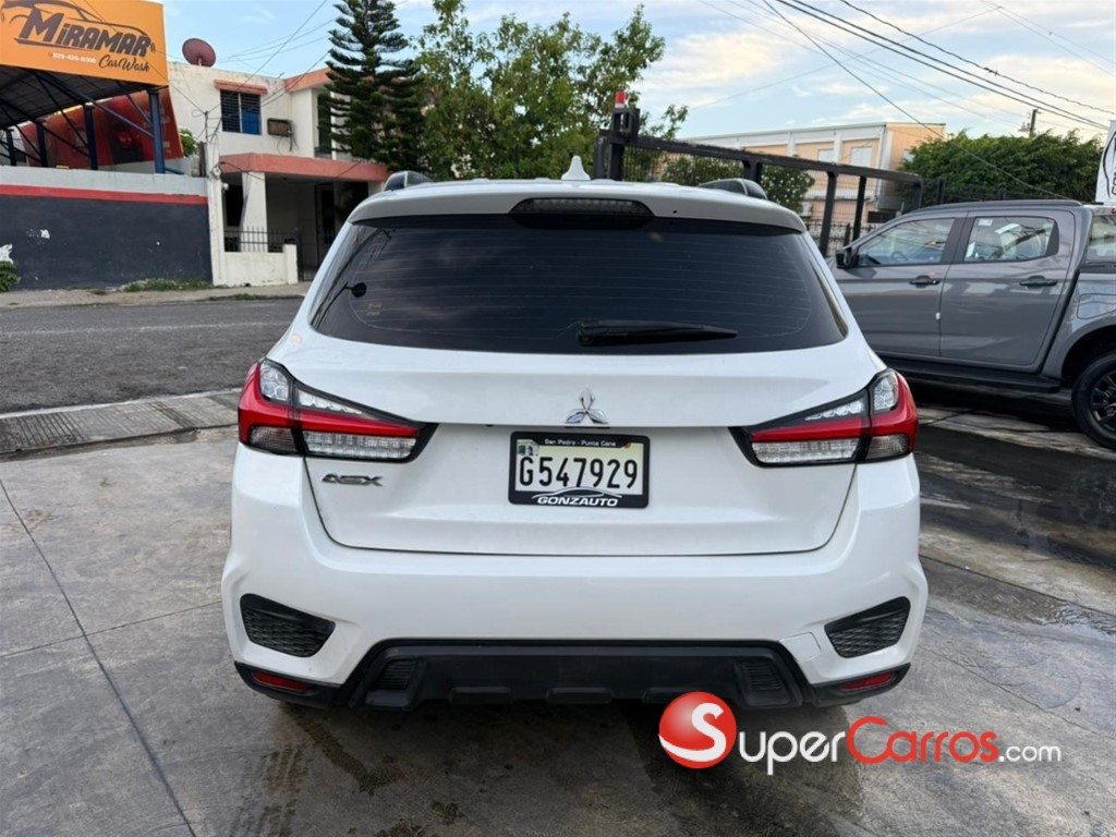 2021 Mitsubishi Motors ASX — foto 4 / 11