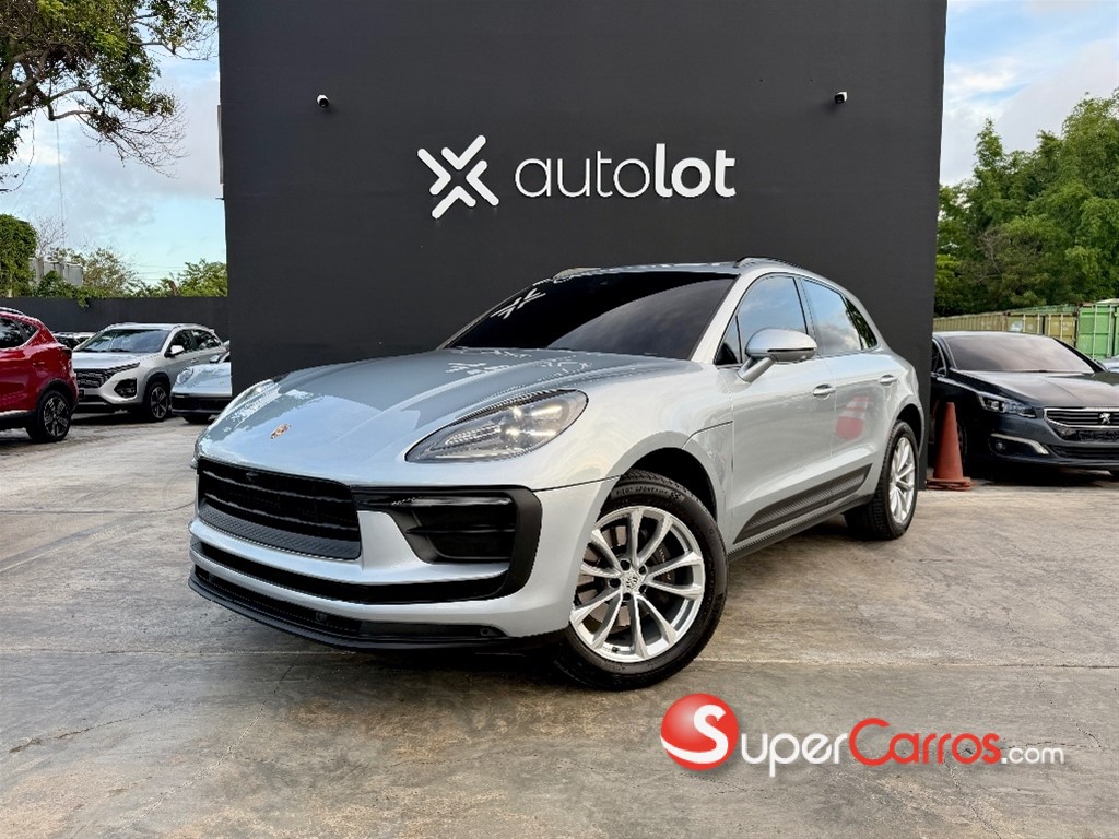 2025 Porsche Macan
