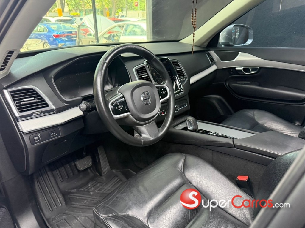 2022 Volvo XC90 Momentum B6 — foto 6 / 12