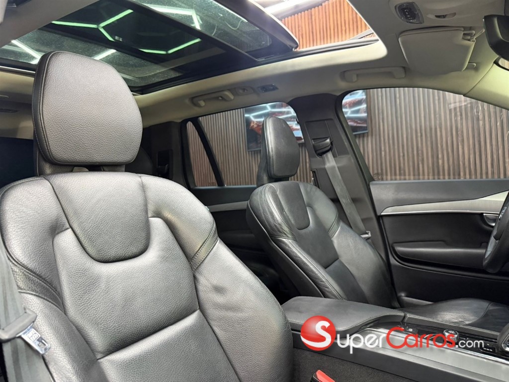 2022 Volvo XC90 Momentum B6 — foto 8 / 12