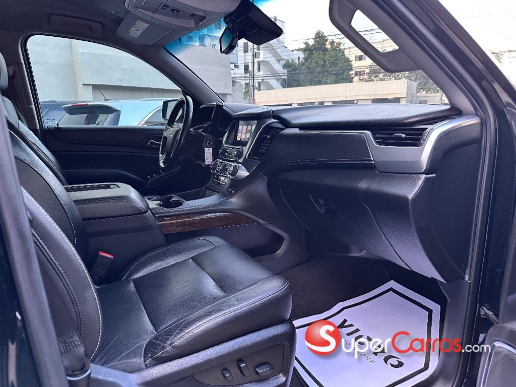 2020 Chevrolet Suburban LT — foto 7 / 12