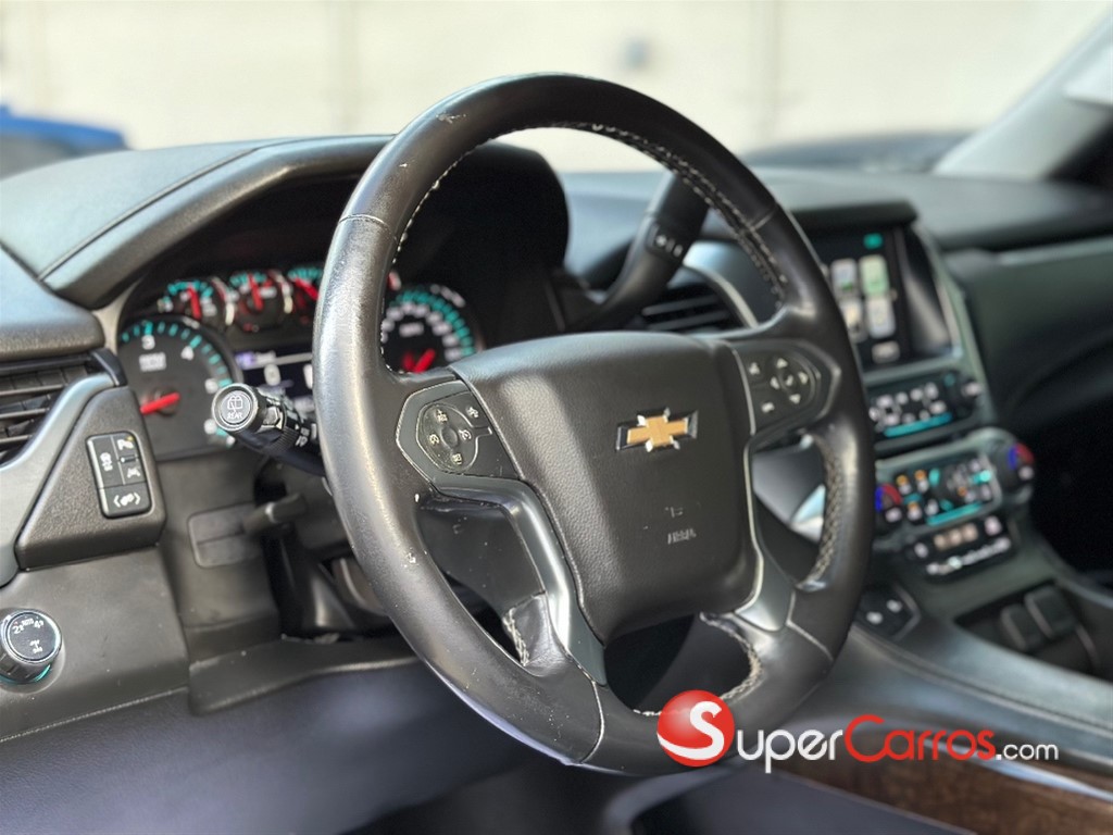 2020 Chevrolet Suburban LT — foto 10 / 12