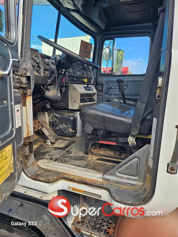 1999 Mack Perforador — foto 8 / 11