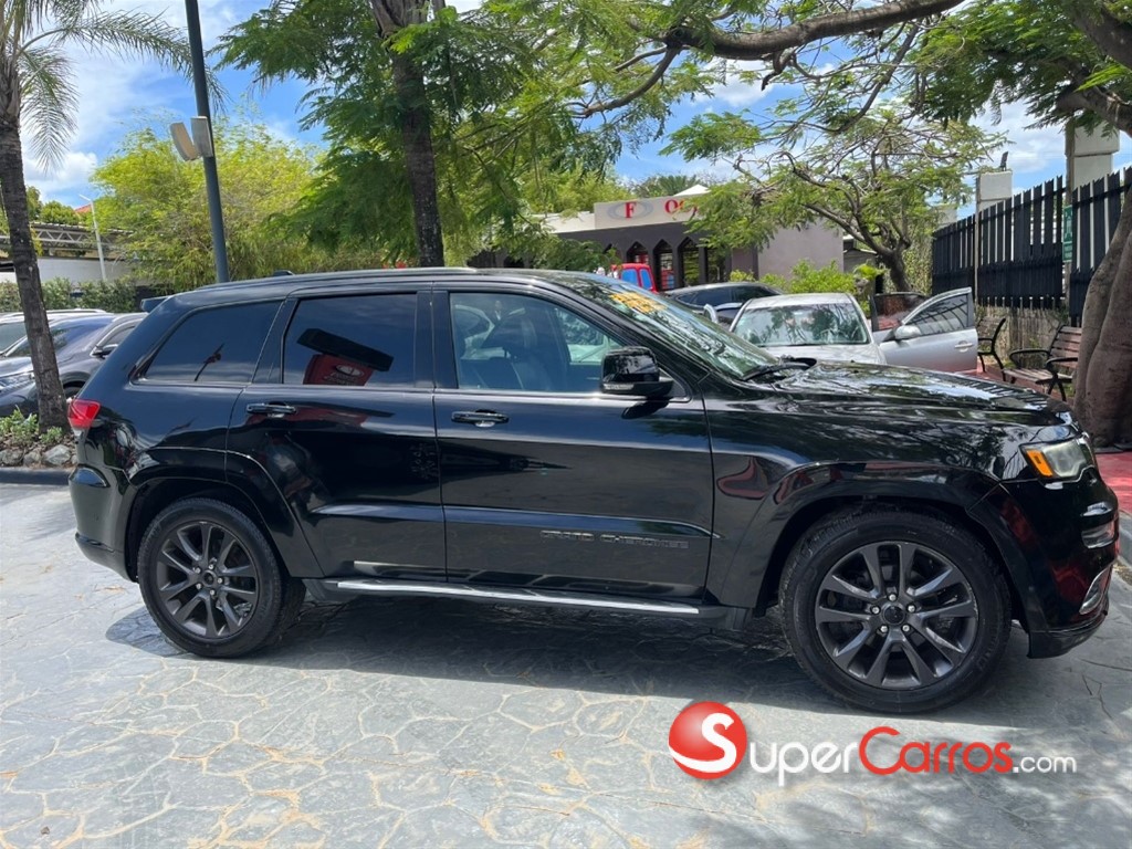 2018 Jeep Grand Cherokee Overland — foto 1 / 11