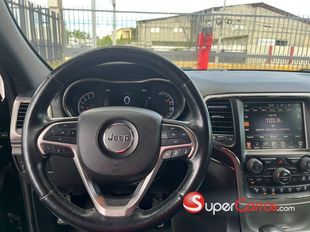 2018 Jeep Grand Cherokee Overland — foto 7 / 11