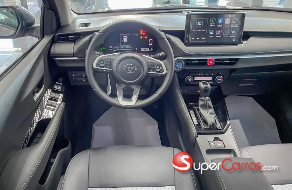 2027 Toyota Yaris — foto 7 / 10