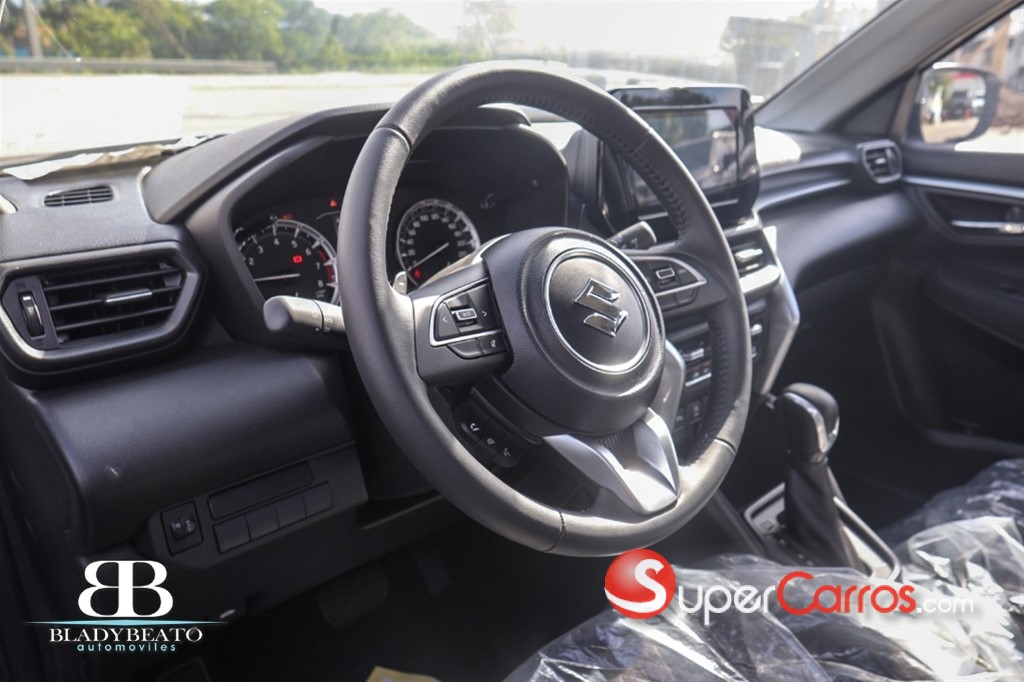 2024 Suzuki Grand Vitara GL — foto 2 / 12