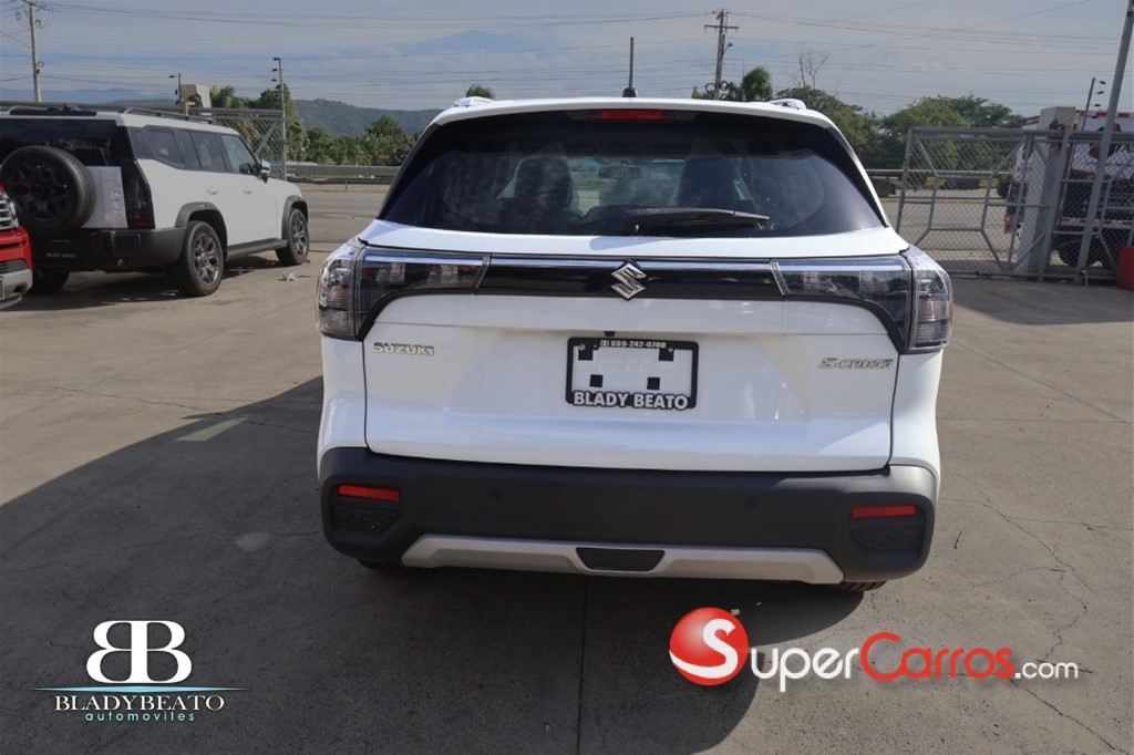 2024 Suzuki S-Cross GLX — foto 9 / 12