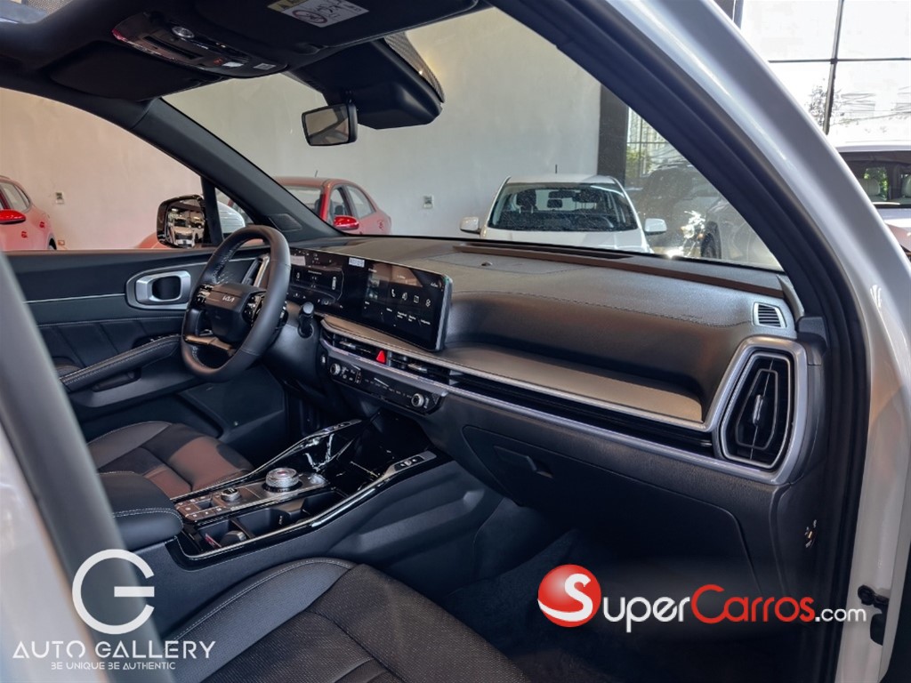 2027 Kia Sorento MQ4 Limited — foto 6 / 12