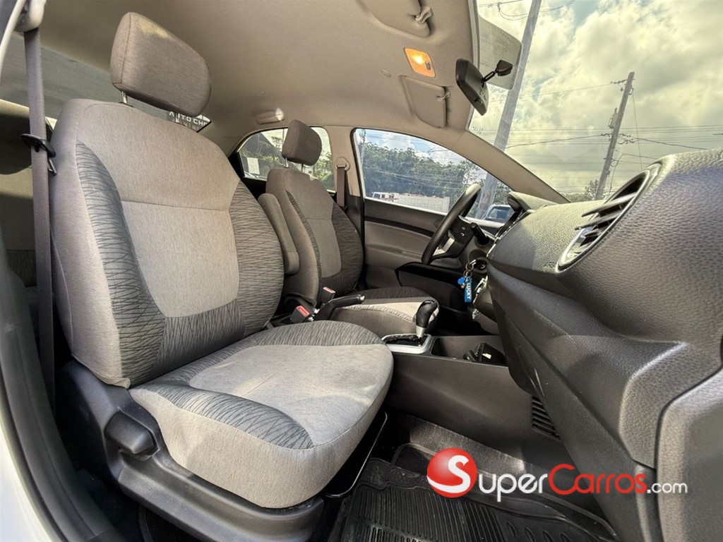 2025 Kia Soluto LX — foto 12 / 12