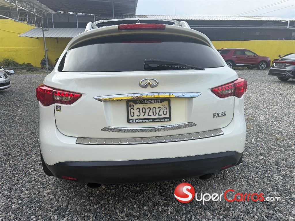 2012 Infiniti FX-35 — foto 6 / 10