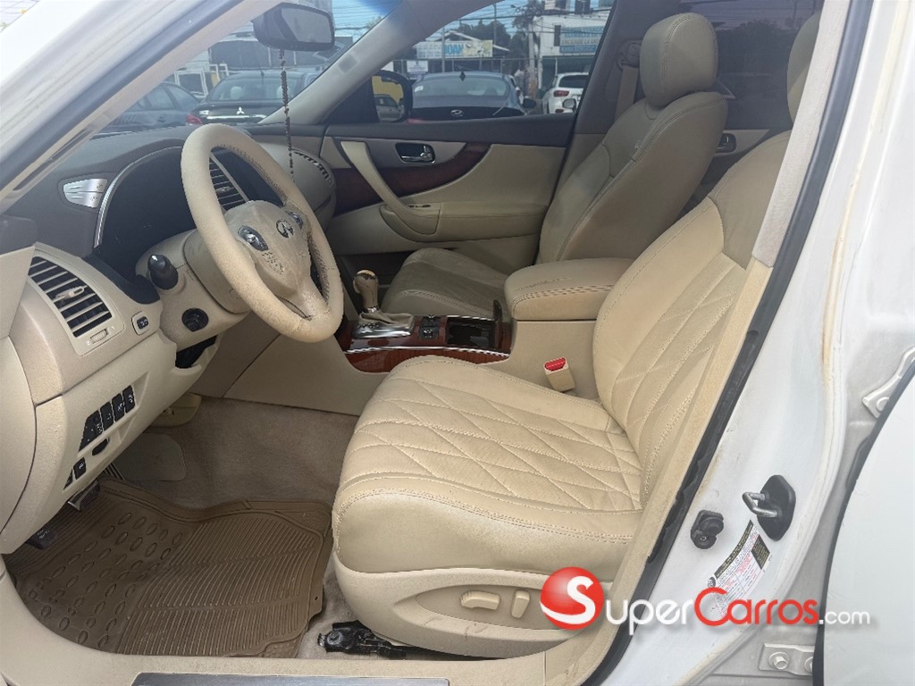 2012 Infiniti FX-35 — foto 8 / 10