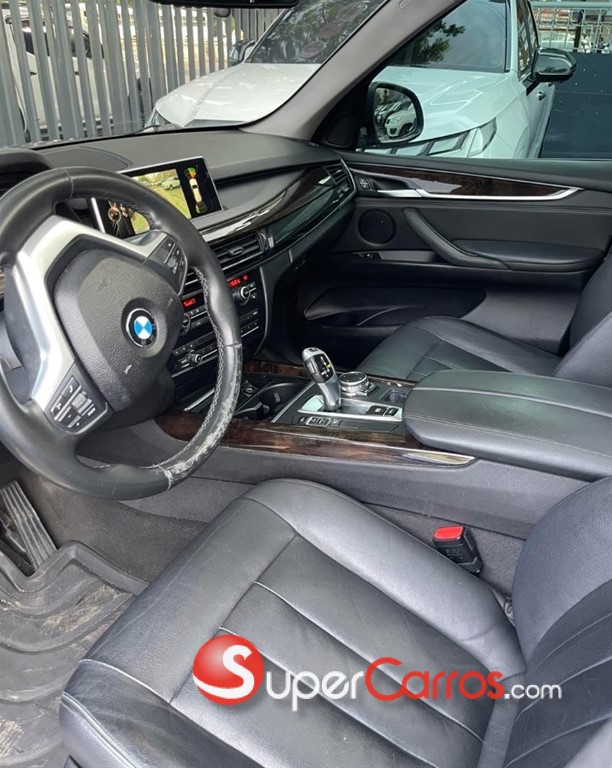 2016 BMW X 5 SDrive 35i — foto 9 / 9