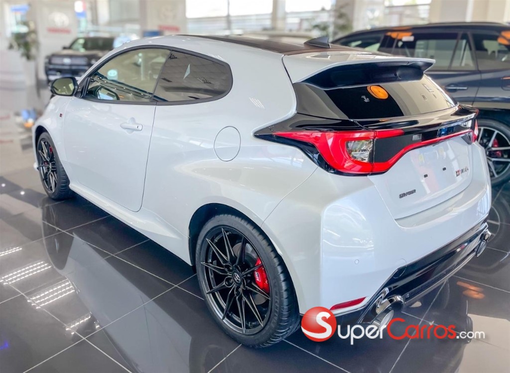 2027 Toyota Yaris GR — foto 4 / 12